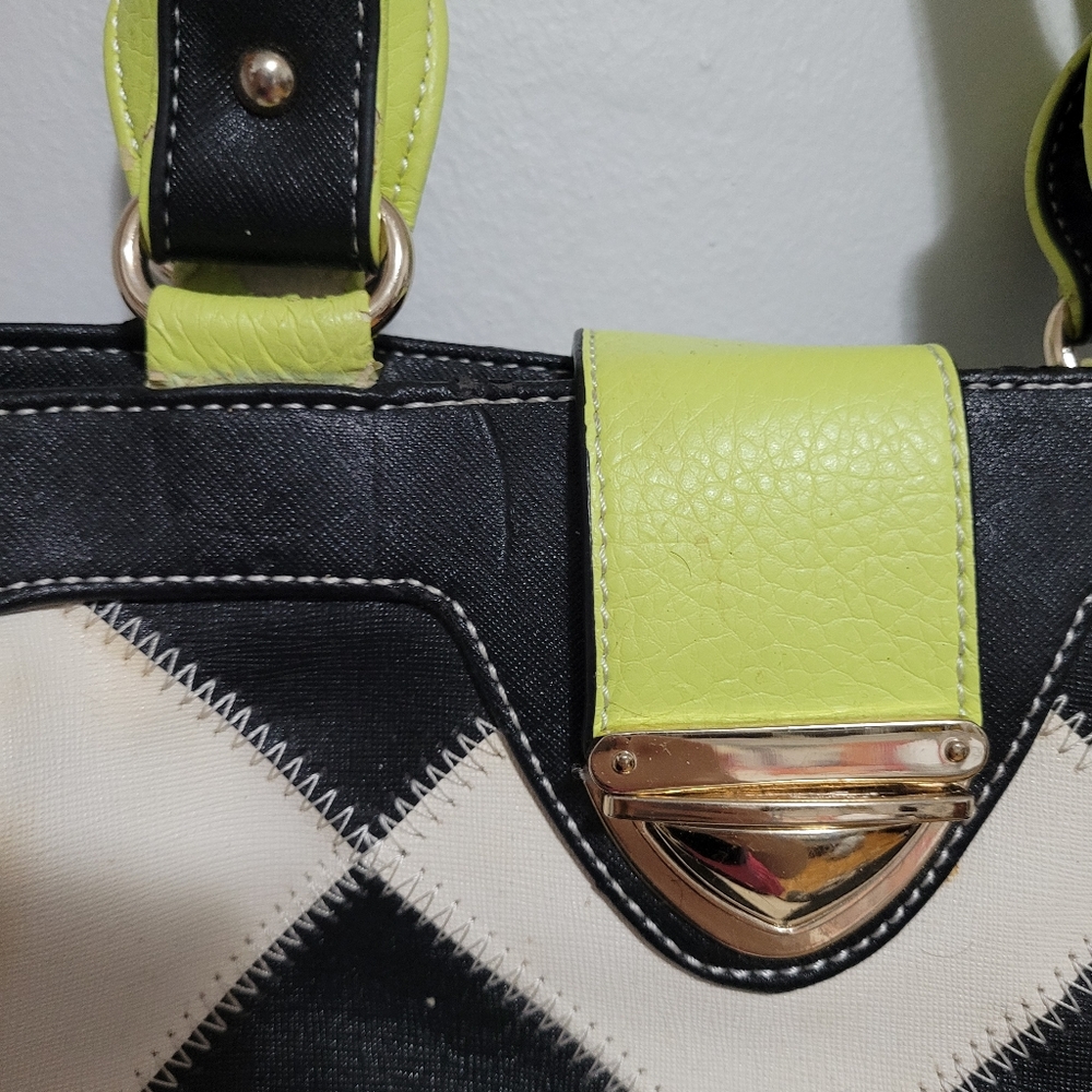 Cute purse - Picture 3 of 6